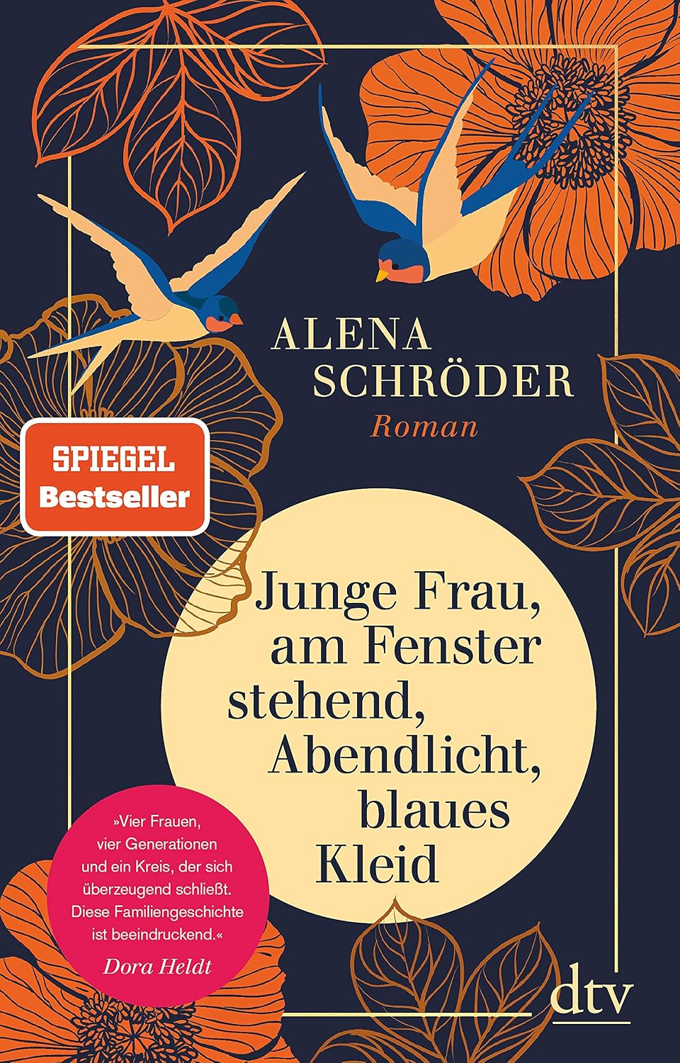 Junge Frau, am Fenster stehend, Abendlicht, blaues Kleid: Roman | »Eine berührende Jahrhundertgeschichte« BRIGITTE